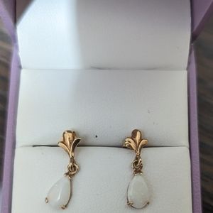 10karat opal drop earrings